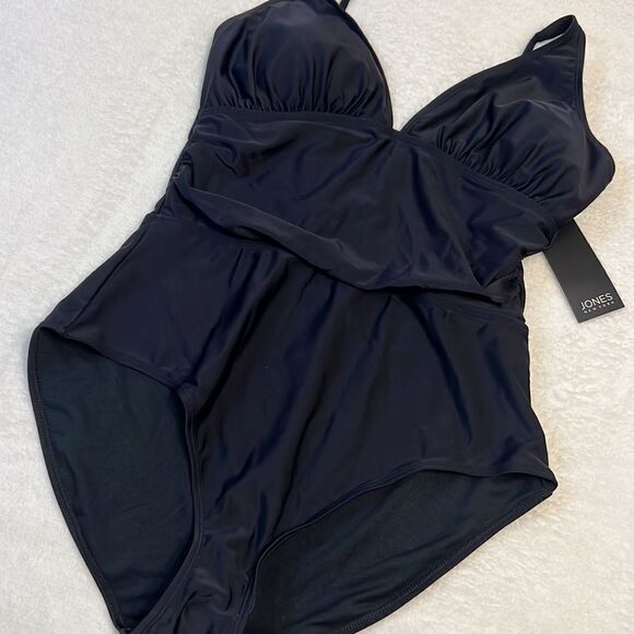 NWT Jones New York Slimming One Piece Swimsuit - Size XL - Picture 3 of 12